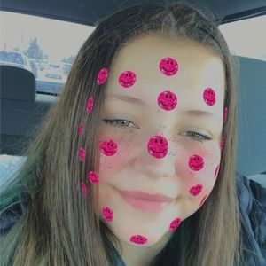 Meet your Posher, Holly